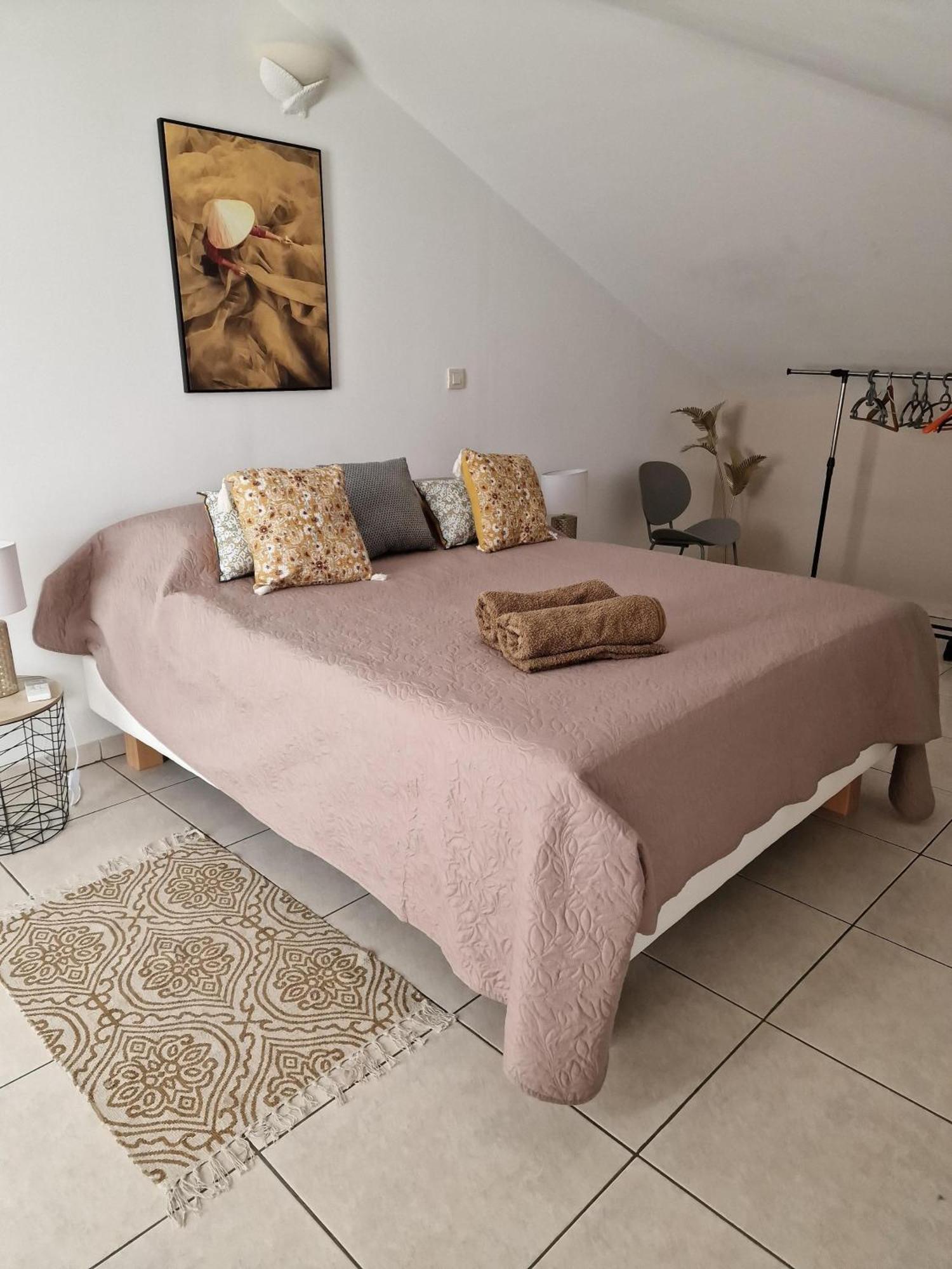Appartement Villa Sur Le Toit, Vue Mer Сен-Жиль-ле-Бен Екстер'єр фото