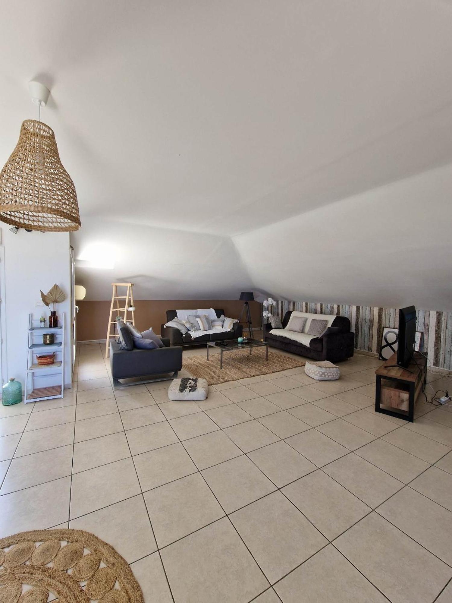Appartement Villa Sur Le Toit, Vue Mer Сен-Жиль-ле-Бен Екстер'єр фото