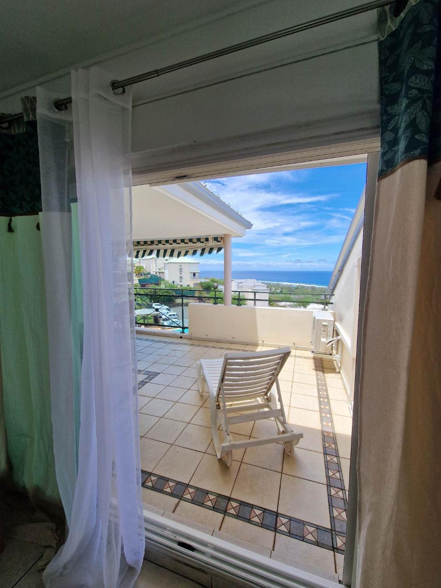 Appartement Villa Sur Le Toit, Vue Mer Сен-Жиль-ле-Бен Екстер'єр фото